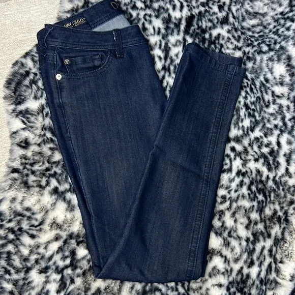 DL1961 Amanda Skinny Jeans Geneva Wash Size 27 - Picture 1 of 9